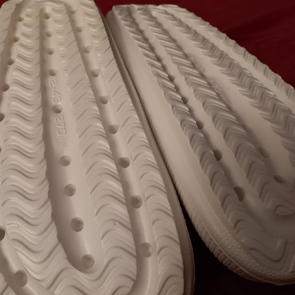 Slides - Picture 3 of 3